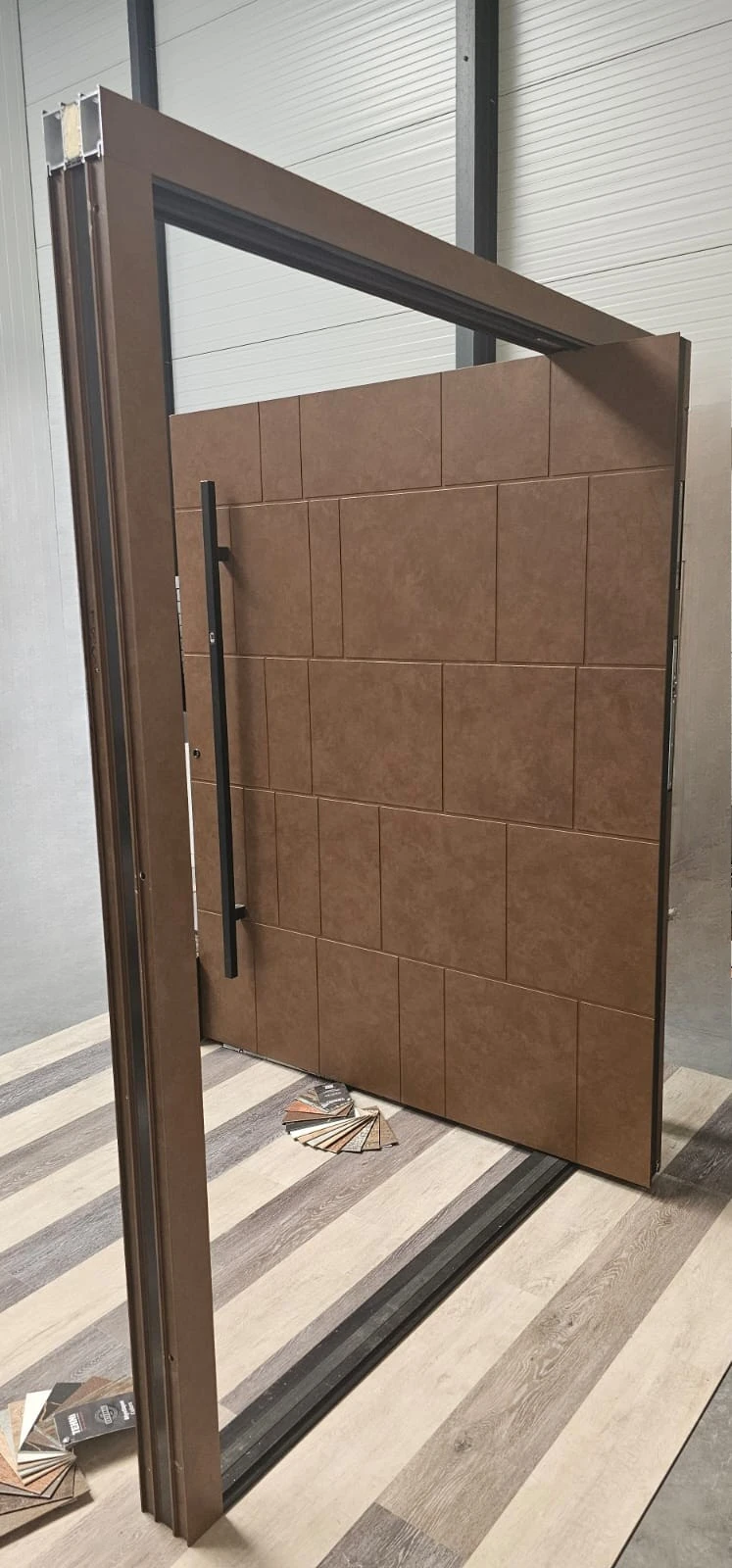 porte pivot supérieure sur mesure couleur Corten Création A2T DISTRIBUTIONS
